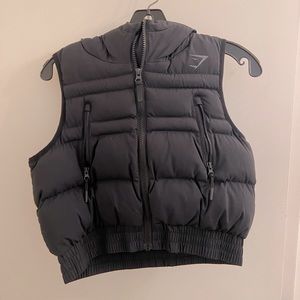 Like new! Gymshark puffer vest with hood